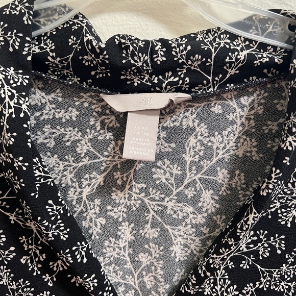 FLORAL BLOUSE - Picture 3 of 4